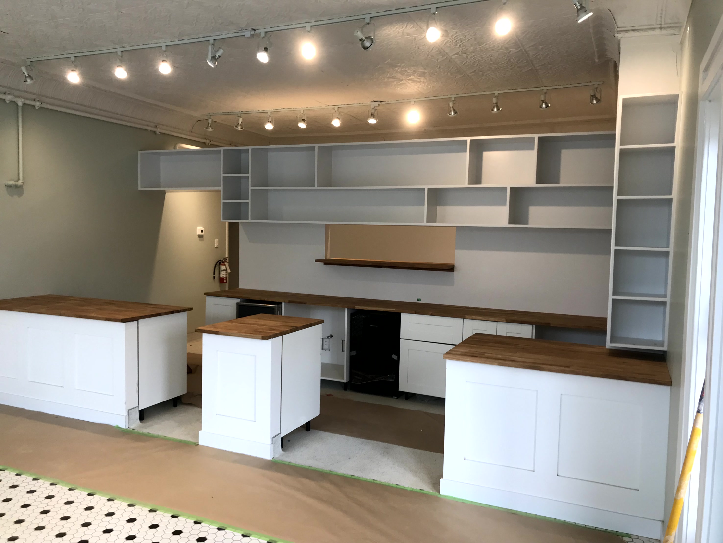 Shelving & Feature Walls